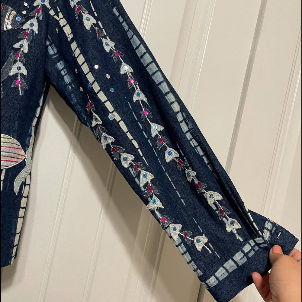 Jacket - Picture 4 of 6